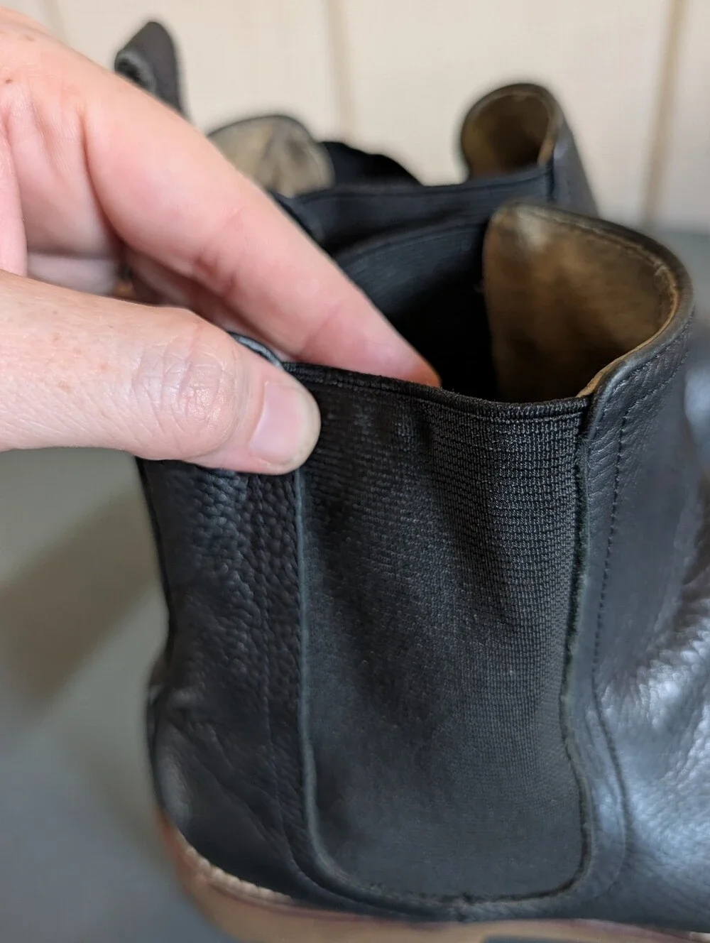 Banana Republic Tanner Black Leather Mens Chelsea Boot 8